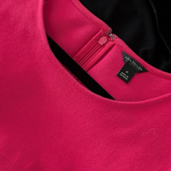 ANN TAYLOR Sleeveless Pleated Red Top With Zipper Women's Size M - Picture 5 of 5